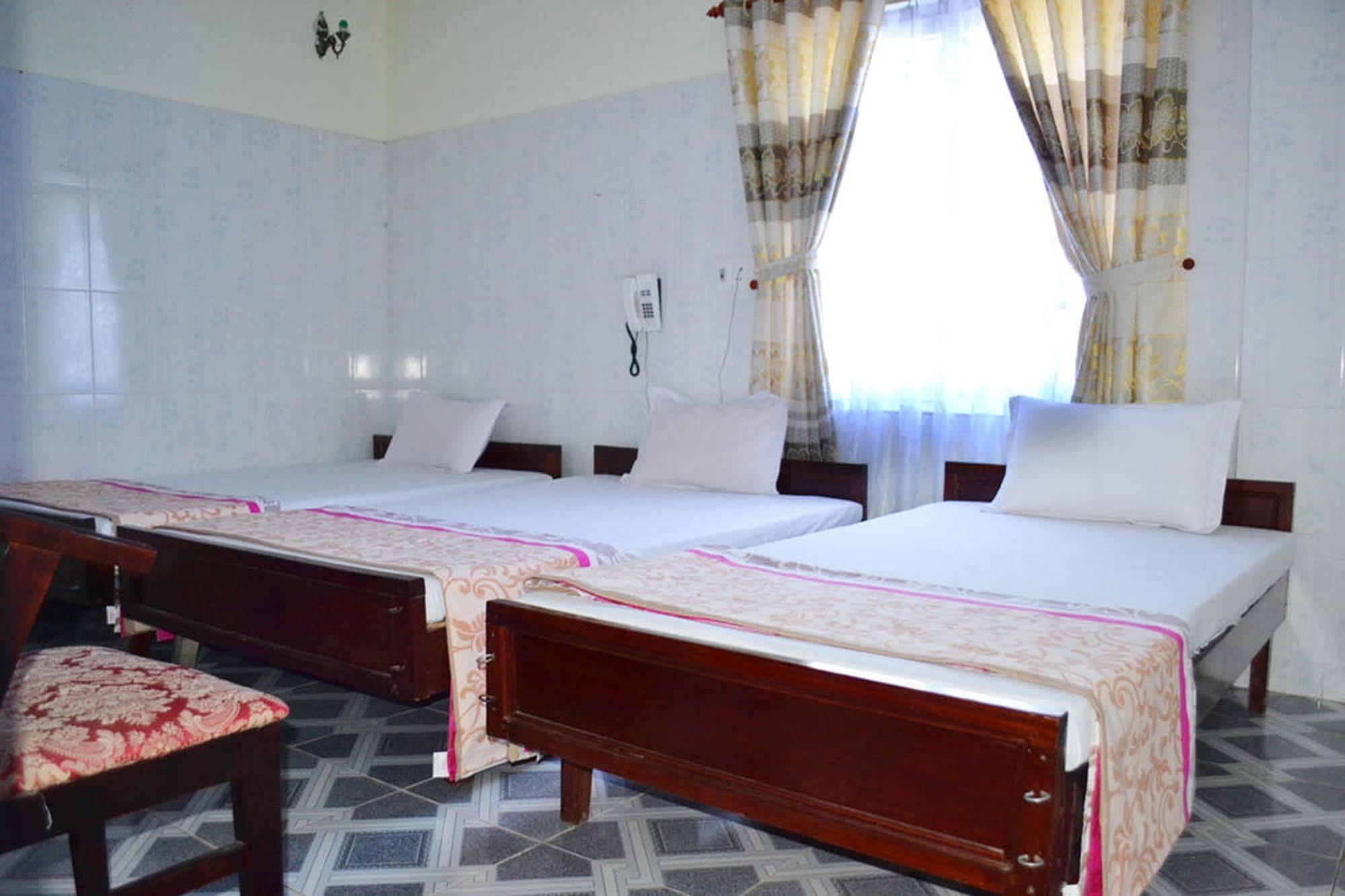 Anh Linh 1 Hotel Dong Hoi Extérieur photo